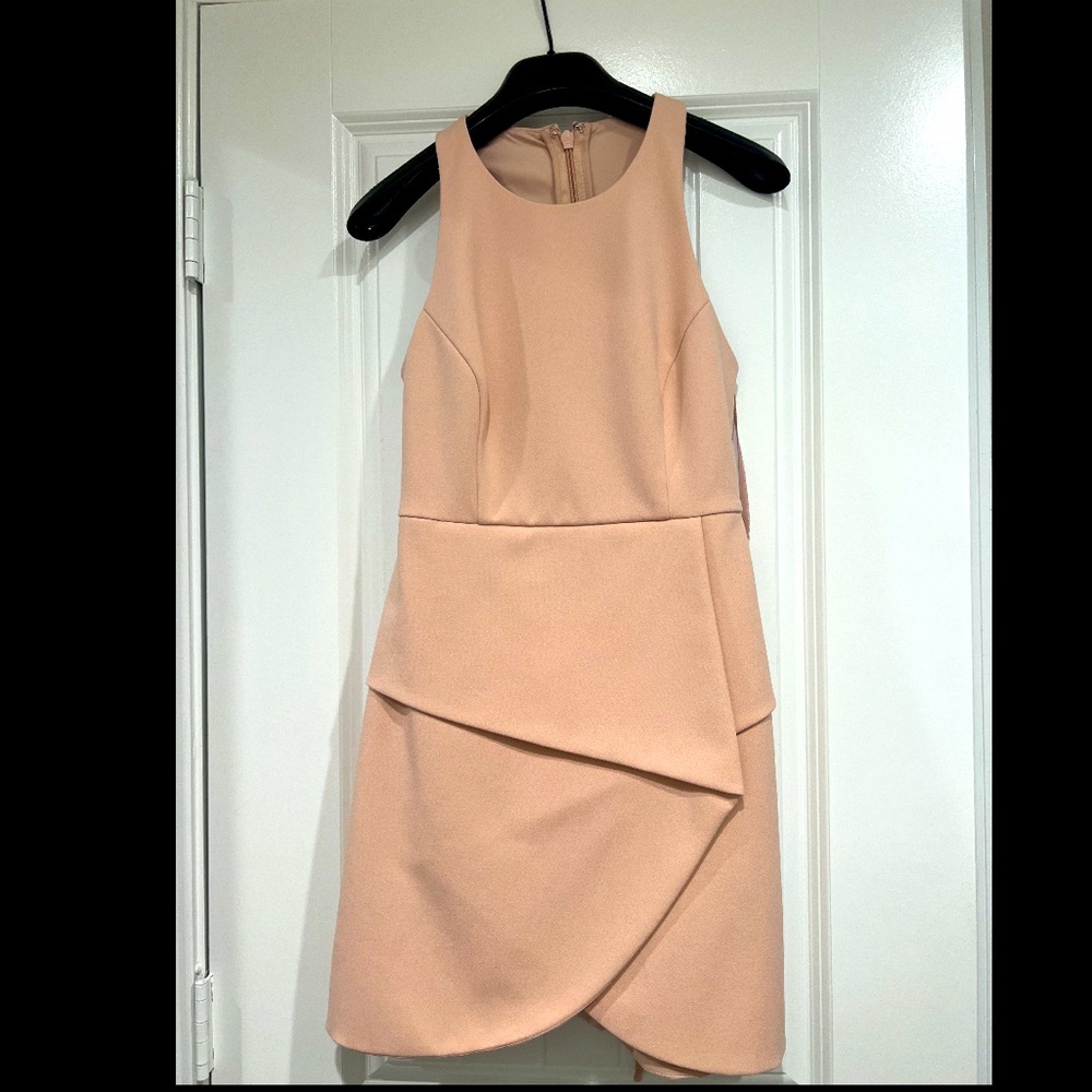 BCBG MAXMAZRIA CASUAL MINI DRESS SIZE 0